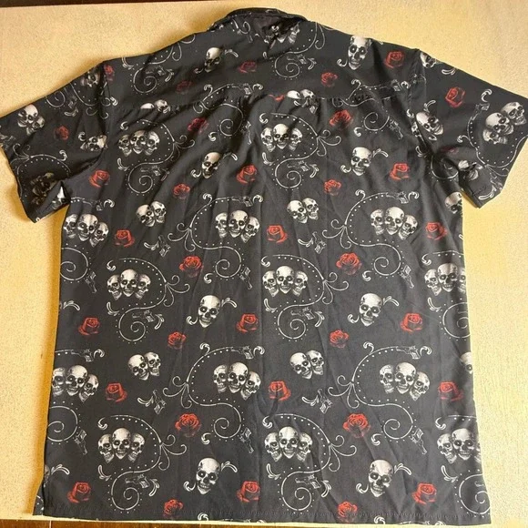 Retro Rifle Skull Rose Graphic Short Sleeve Button Up Shirt 2XL-974 - Picture 2 of 8